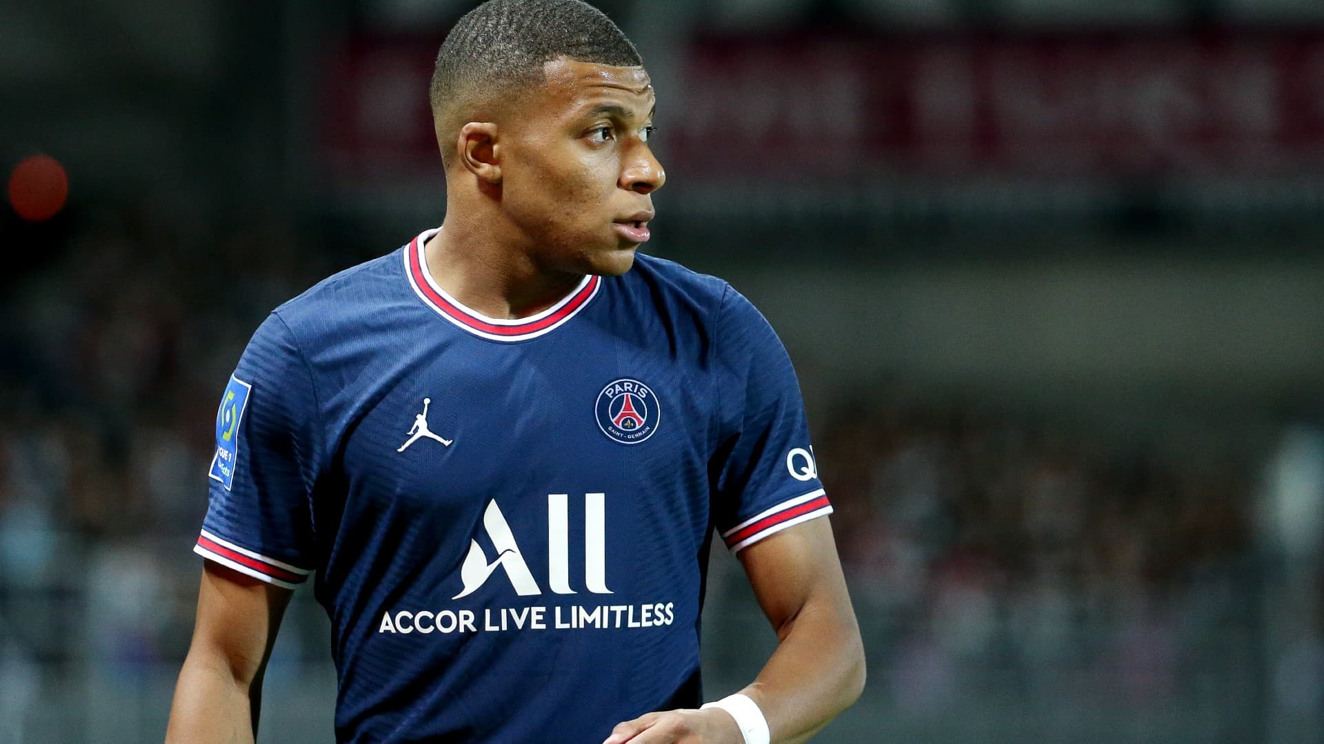 En declaraciones a la prensa francesa, Mbappé confirmó lo que era un secreto a voces, su intención de dejar PSG. Detalles de cómo sigue la gran novela de la temporada.