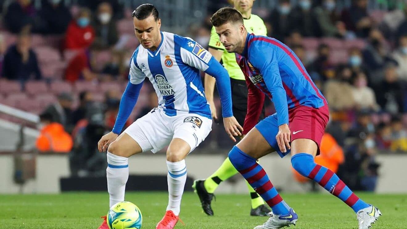 En el derbi catalán, el equipo de Xavi Hernández buscará confirmar su buen momento frente a un Espanyol que viene de capa caída y necesita sumar para volver a creer.