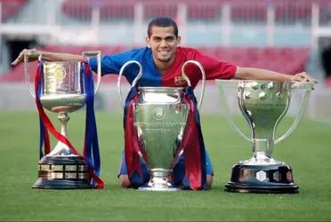 En la larga historia del fútbol ha habido muchísimos jugadores con muchísimos títulos ganados pero ¿Quién es el más ganador de toda la historia? El jugador con más trofeos en toda la historia es Dani Alves con 46 títulos, y contando, a lo largo de su carrera.