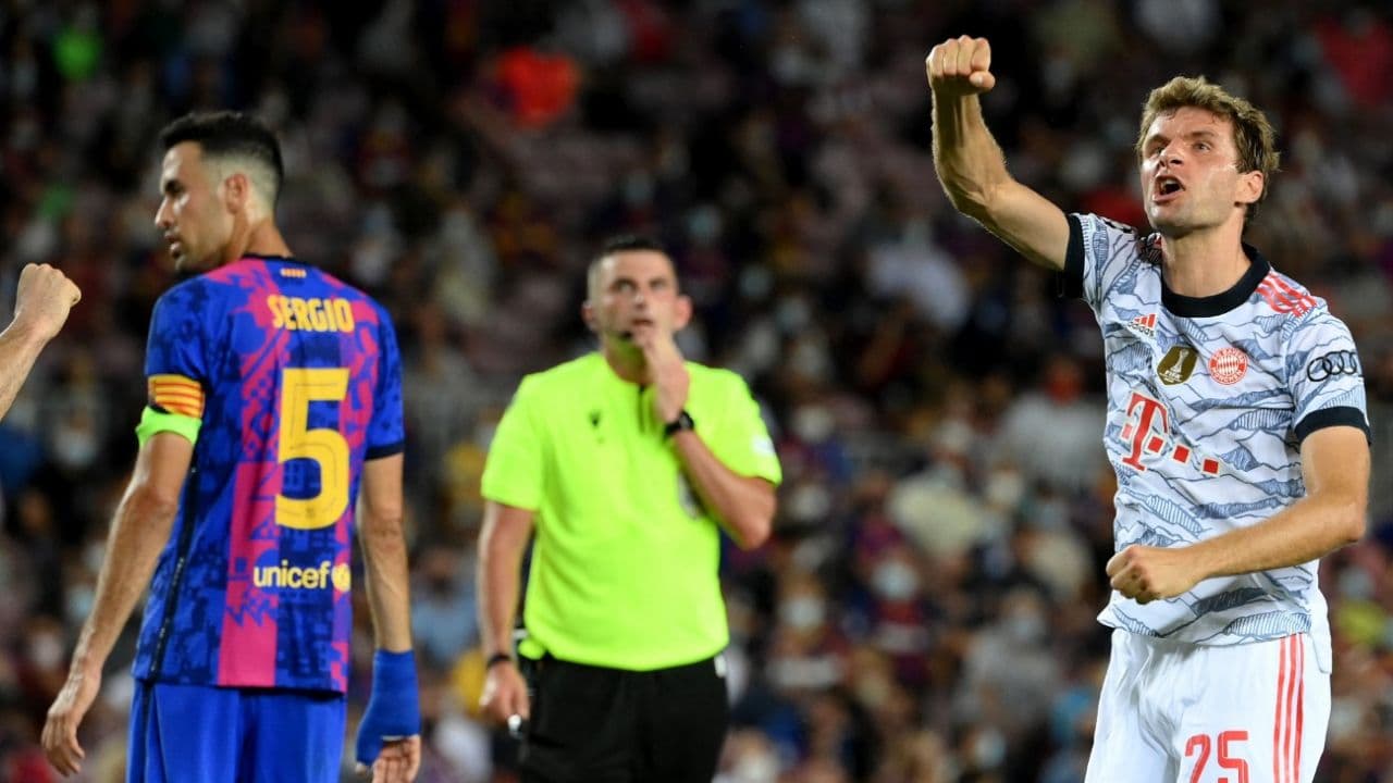En la prensentación del FC Barcelona por la UEFA Champions League, el equipo de Koeman fue vapuleado por Bayern Münich. El equipo alemán lo borró del campo al equipo catalán y profundizó la notalgia por Messi.