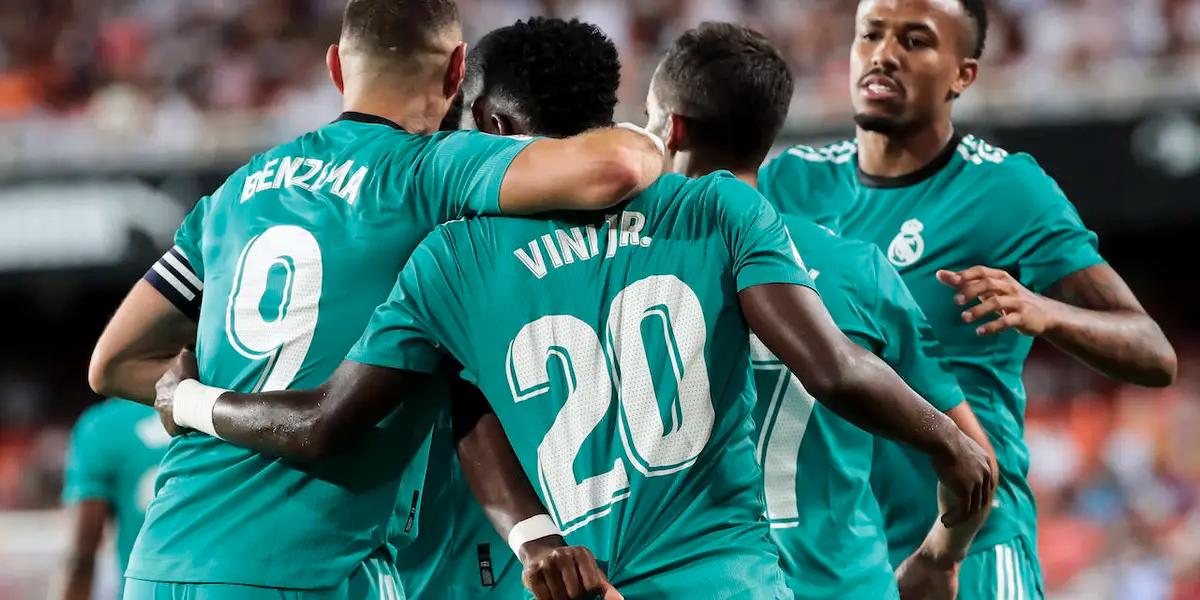 En las primeras 16 jornadas, el Real Madrid es el primer equipo de las cinco grandes ligas de Europa con dos goleadores con dobles dígitos, tanto Benzema como Vinicius Jr dominan LaLiga y dejan claro la excelente temporada que están teniendo no es casualidad.