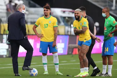 En medio del escándalo, Brasil tras la suspensión del partido contra Argentina, Jugó un partido de práctica frente a Suplentes, luego de que se retiren los jugadores argentinos al vestuario.