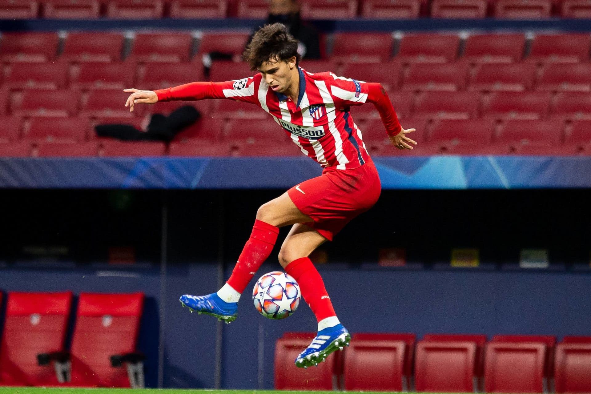 En plan de contingencia, en caso que parta Mbappé de la Ciudad Luz, Nasser Al-Khelaifi está preparando el fichaje de Joao Félix para el próximo verano. El jeque quiere a la estrella del Atlético Madrid.