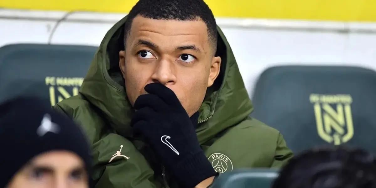 En PSG cambiaron a Mbappé ante AS Mónaco y en vez de enojarse mira lo que hizo