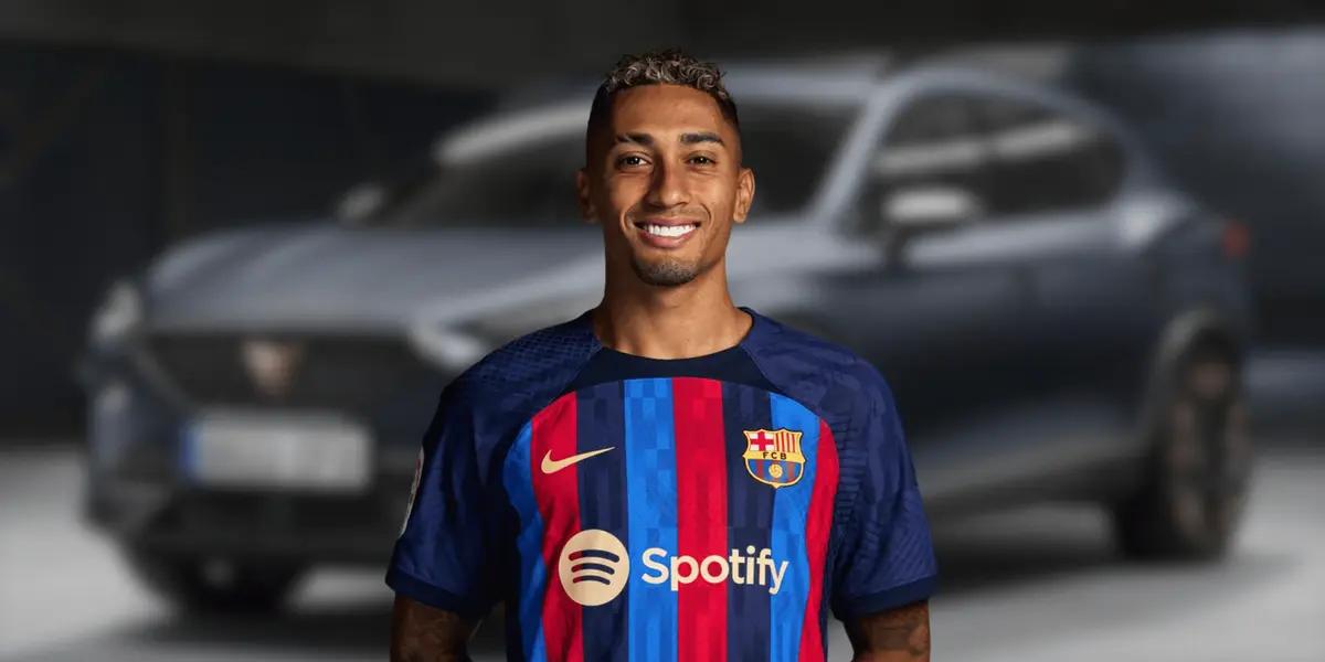 En su llegada al Barcelona, Raphinha confesó que cuando era niño pedía dinero en la calle. Hoy tiene una vida diferente con grandes lujos.
