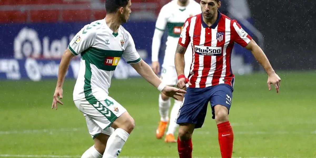 En un encuentro clave, este miércoles el Club Atlético de Madrid visita al Elche. El conjunto rojiblanco tiene la chance de la clasificación matemática para jugar la próxima edición de la Liga de Campeones, y va por ella.