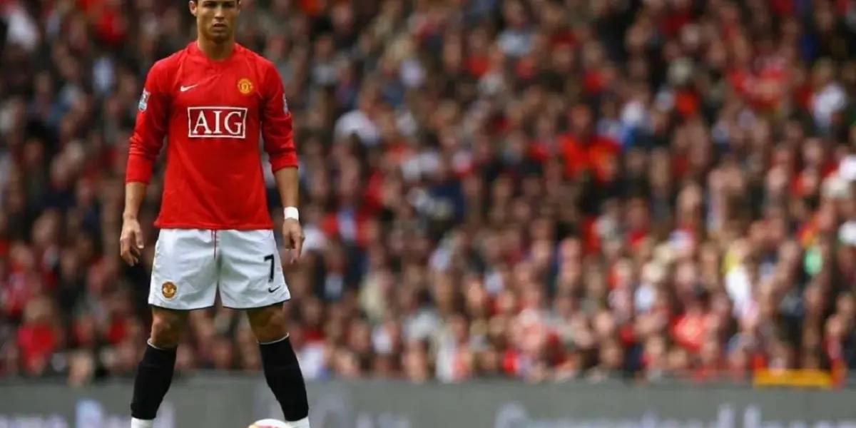 En un enorme giro del destino, y cuando parecía que el destino de Cristiano Ronaldo sería el Manchester City, el portugués firmó con el Manchester United. La historia de cómo se gestó el regreso más esperado.