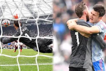 En un vibrante encuentro, Manchester United venció al West Ham. Los Red Devils debieron sufrir bastante para quedarse con los tres puntos y la punta en la tabla de la Premier League. Brillaron Ronaldo y De Gea, autores de las máximas emociones del partido.