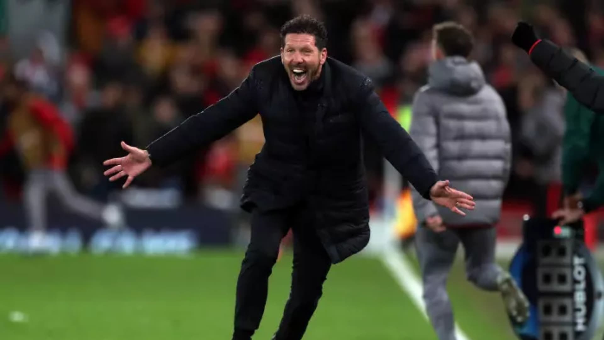 En vez de traer un 9, el defensa de 3 millones que llevará Simeone al Atleti