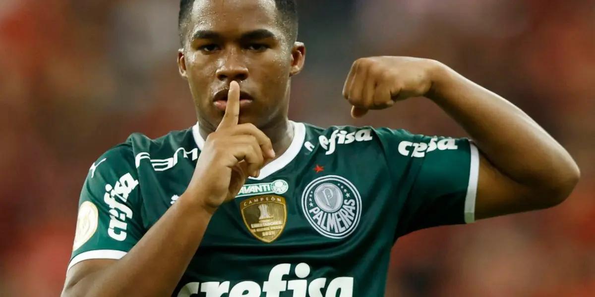 Endrick celebrando con la camiseta del Palmeiras (Foto:El Confidencial)