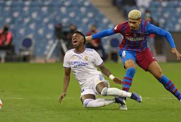 Eñl defensor central uruguayo, a diferencia del astro argentino del PSG, salió a desmentir rumores de su posible alejamiento de la institución, al finalizar su contrato. Real Madrid esperaba por él.