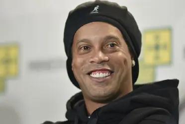 Es el autor material del resurgi,iento del Fc Barcelona. El que le devolvió la sonrisa al pueblo blaugrana, con su sonrisa y su talento. Una vida muy dura antes y después de ser futbolista, que hoy lo tiene resurgiendo.