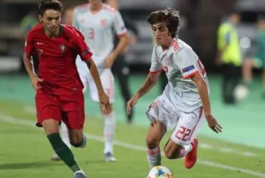 Es una de las figuras del futuro y podría llegar al conjunto catalán en el próximo mercado de pases.