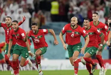 Es uno de los futbolistas más destacados con su selección pero no es tenido en cuenta en su actual club.