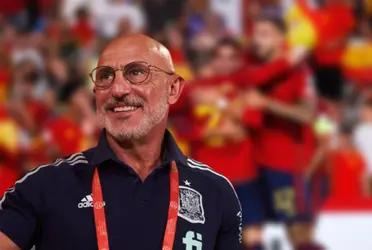 España aplastó a Chipre y su entrenador destacó a varios jugadores.