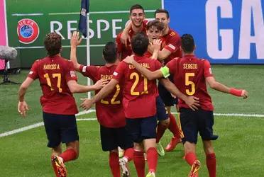 España ganó y le dió autoridad ante todos los criticos que querian que le vaya mal al entrenador español, mostrando un nivel altisimo y dando una clase de como jugar este deporte, la selección de fútbol de España dejó bien en claro porque es candidata a pelear por el mundial de Qatar 2022.