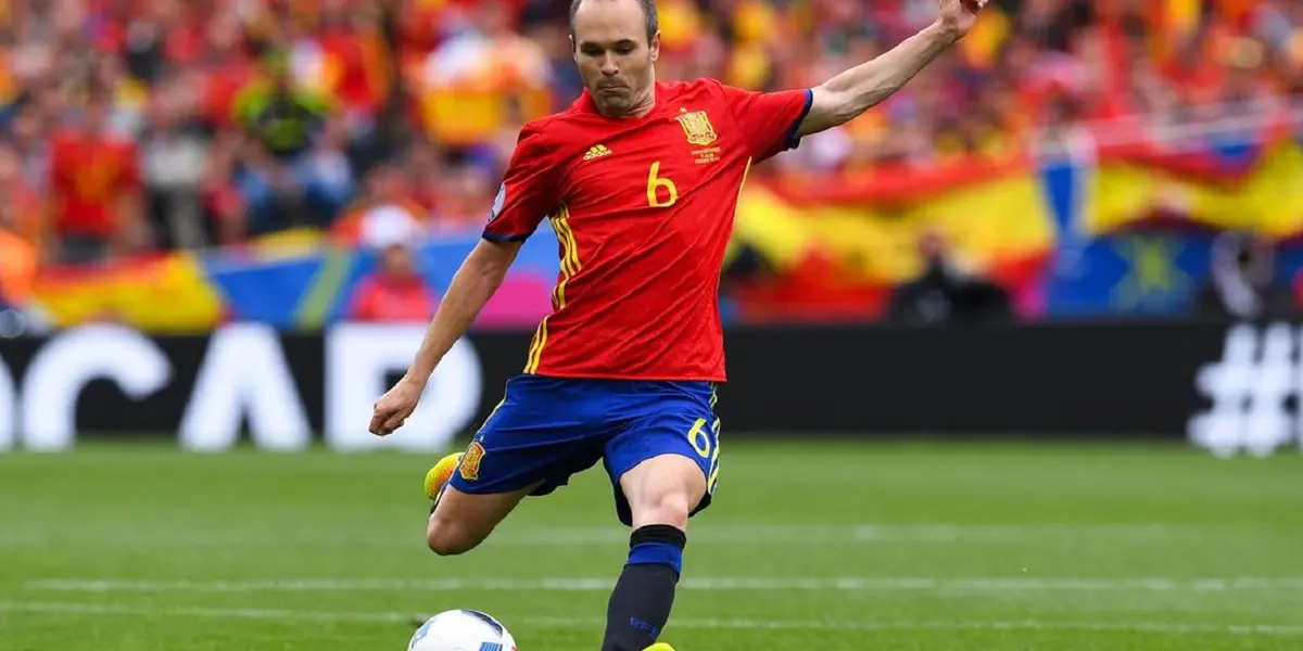 España ha sido cuna de muchos de los futbolistas más preponderantes de la historia del fútbol europeo y mundial pero ¿Quiénes fueron los 10 mejores?