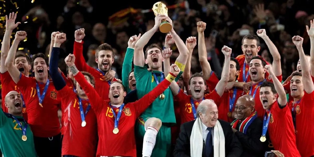 España tuvo un largo y difícil camino para ganar la copa del mundo del año 2010. Alemania, Paraguay, Chile, Honduras, Suiza y Portugal fueron los rivales a vencer hasta la gran final contra los Países Bajos.