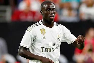 Ferland Mendy conduce un Ferrari SF90 Stradale, un superdeportivo híbrido valorado en casi medio millón de euros. Aunque según indicaron sus amistades este fue personalizado y cotiza al rededor del millón de euros