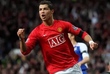 Finalmente el dilema acabo, Cristiano Ronaldo usará la número 7. Tras varias especulaciones, el portugués portará su tan amado número en esta nueva etapa en el Manchester United. Pero ¿Qué sucedió para que esto se dé?
