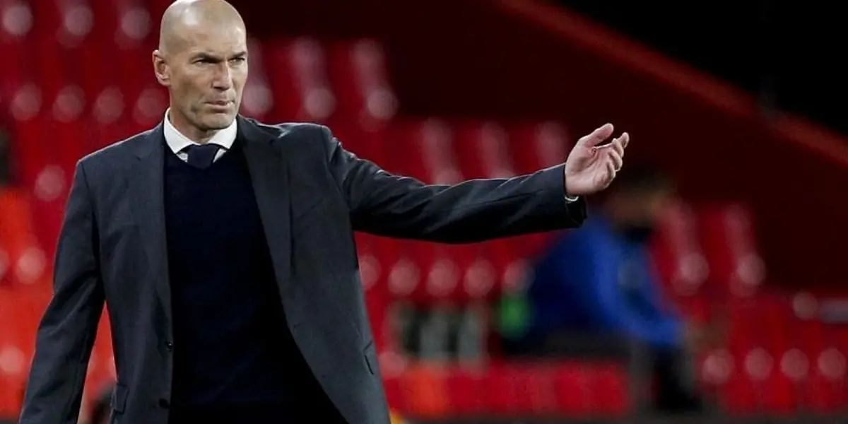 Finalmente, la directiva de Manchester United no quiso estirar más la agonía y decidió que el ciclo del noruego al frente del equipo rojo llegue a su fin. ¿Se viene Zidane?