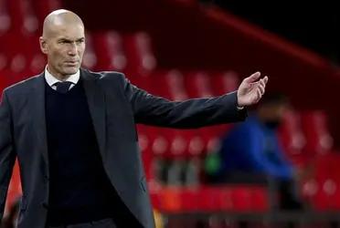 Finalmente, la directiva de Manchester United no quiso estirar más la agonía y decidió que el ciclo del noruego al frente del equipo rojo llegue a su fin. ¿Se viene Zidane?