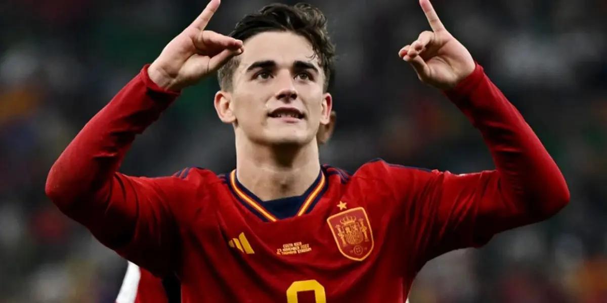Gavi está en un predicamento por que revelaron que molestó a la Federación, por su estancia en la Selección Española