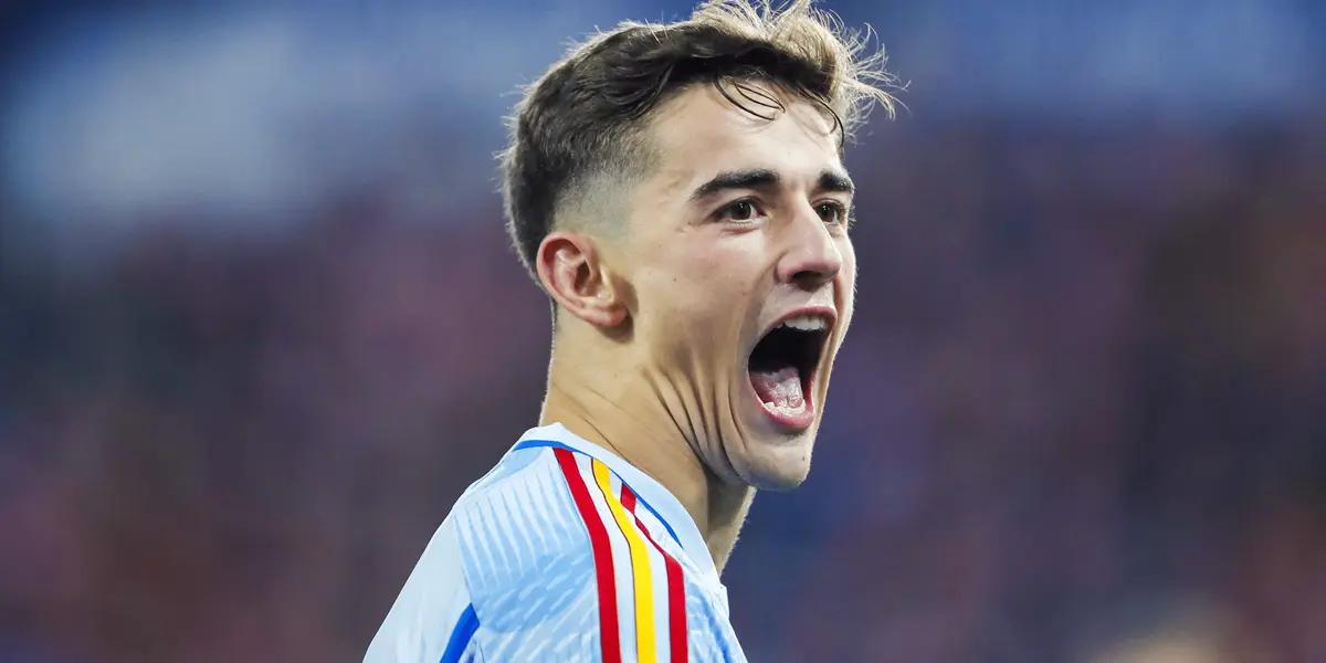 Gavi sufrió la rotura de ligamentos cruzados de su rodilla y reaccionó de una manera fuerte