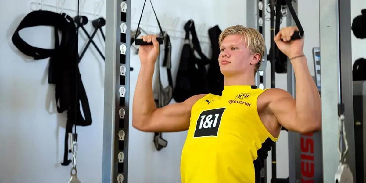 Haaland es uno de los mejores delanteros del momento y una sensación en toda Europa. Para ello lleva una estricta alimentación y rutina de ejercicios que copio de uno de los mejores en ese sentido: Cristiano Ronaldo.