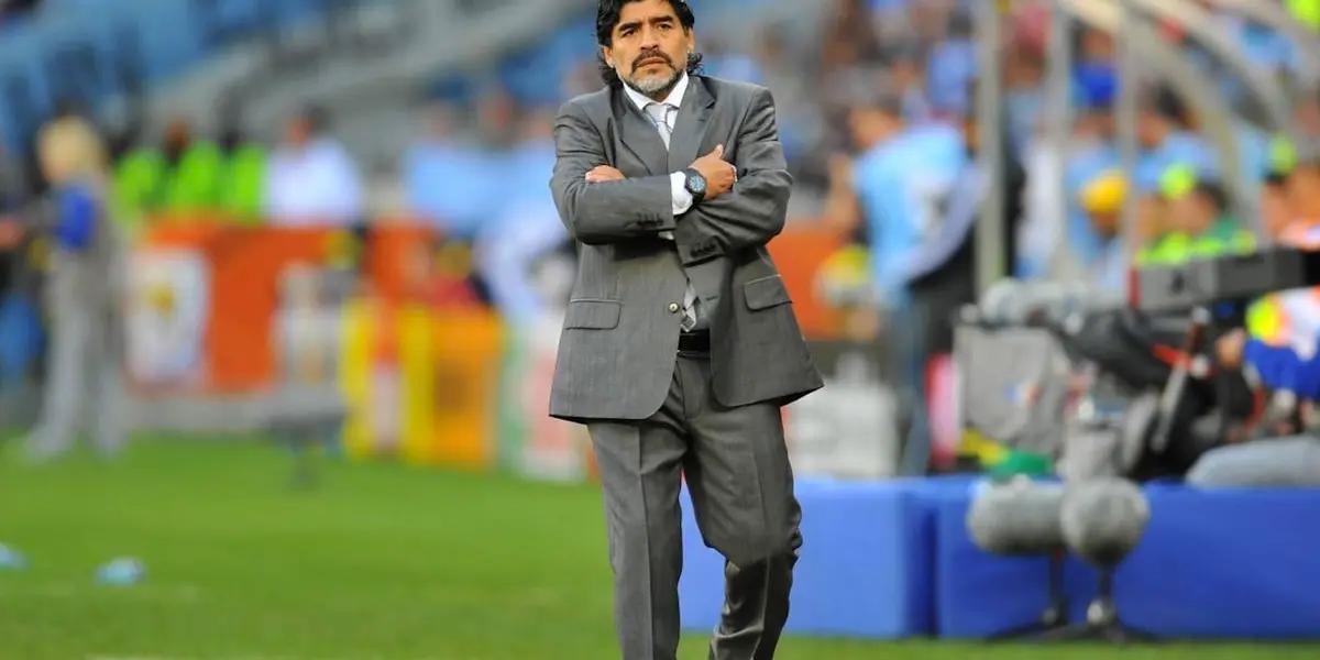 Habló con la ex mujer, Claudia Villafañe , y contó partes de la charla.