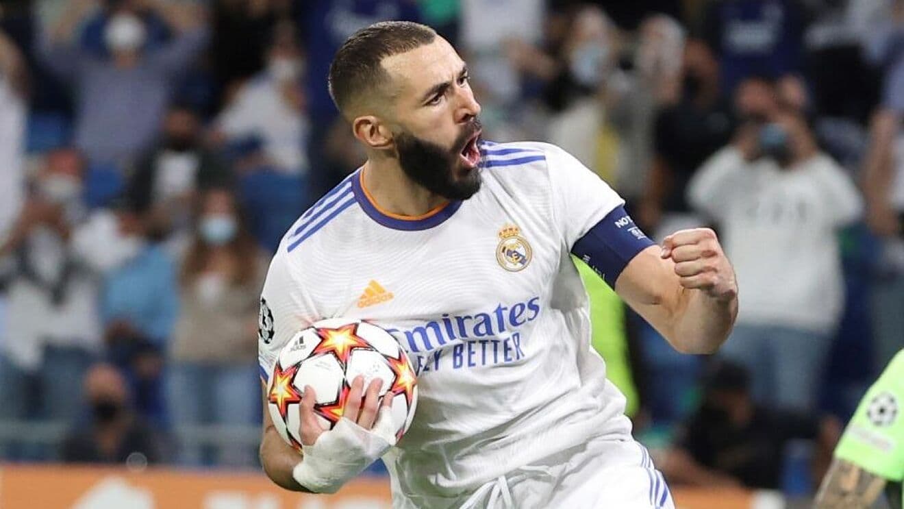 Hay más, pero repasamos las cinco principales razones por las que el Real Mardid debe hacerle un contrato a Karim Bnezema hasta que se retire.