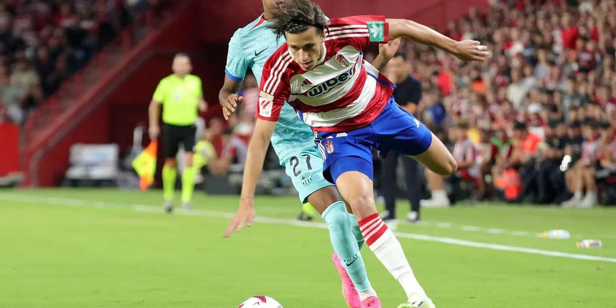 Insólita reacción de los futbolistas del Granada