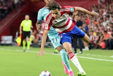 Insólita reacción de los futbolistas del Granada