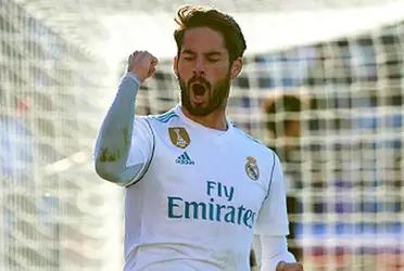 Isco será uno de los nombres que más ruido genere el próximo mercado de fichajes veraniego. El centrocampista de 30 años quedará en libertad de acción del Real Madrid y son varios los equipos que lo pretenden. Aunque todo parecía indicar que su destino sería Sevilla, el Real Betis prepara una muy buena oferta para hacerse con los servicios del internacional español.
