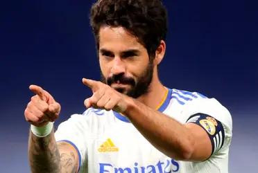 Isco no tiene equipo en la actualidad pero hay una propuesta para que se vuelva a vestir de corto