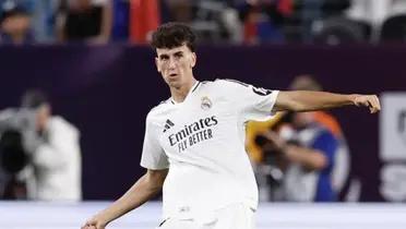 Jacobo Ramón, con tan solo 20 años, debutó ayer en Champions con el Real Madrid
