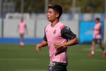 Joan García Pons es la joven promesa que tiene el Espanyol del Barcelona en su arco, a pesar de su juventud y pocos partidos en primera el equipo perico lo tiene valuado en 12 millones de euros.