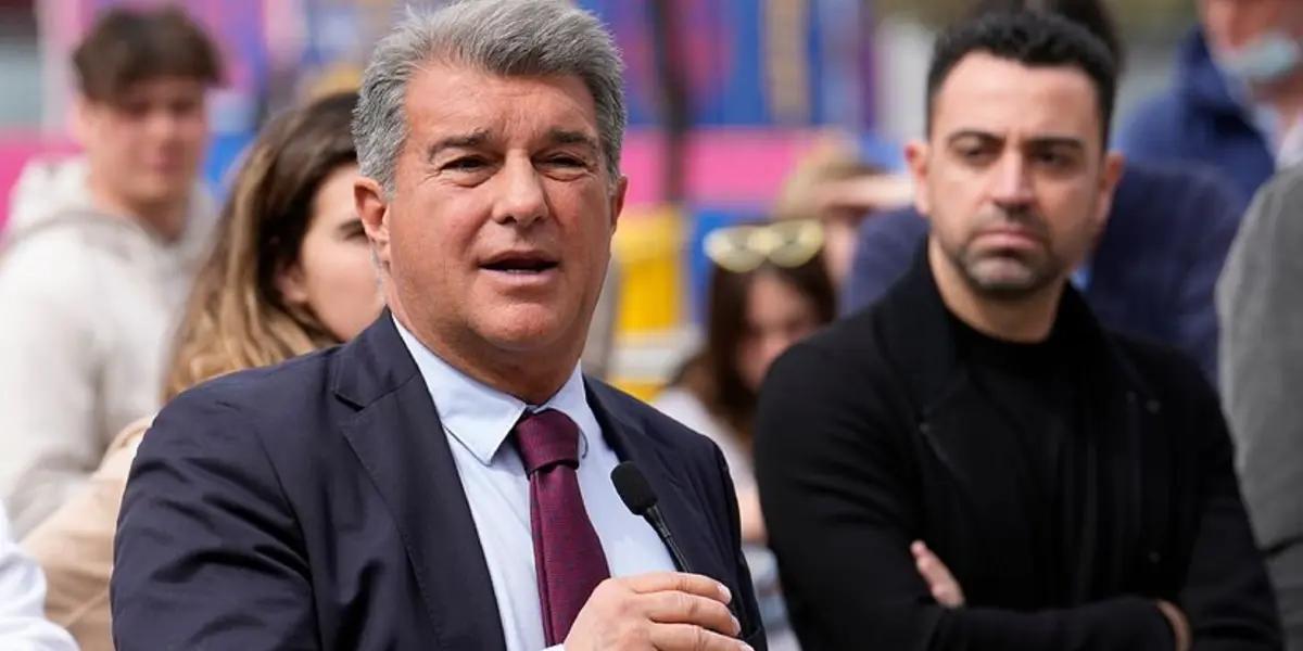 Joan Laporta y Xavi Hernández, del FC Barcelona