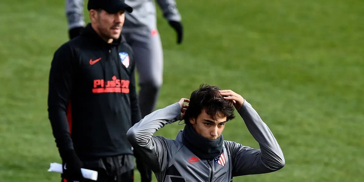 Joao Félix podría tener los días contados en equipo colchonero, el portugués no está teniendo muchas oportunidades con el entrenador y estaría cansado de esta situación.