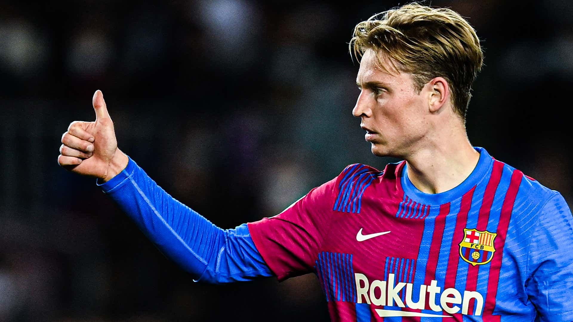 John de Jong ha afirmado en una entrevista que "los cinco mejores clubes europeos han llamado" preguntando por su hijo. Y que el el equipo culé al necesitar dinero, lo mejor es que venda a su hijo Frenkie.