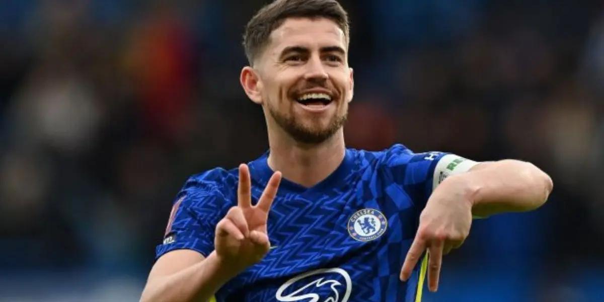 Jorginho es un objetivo desde hace un tiempo del Barza, tras distintas vinculaciones parece que llegó la hora, el volante termina su contrato.