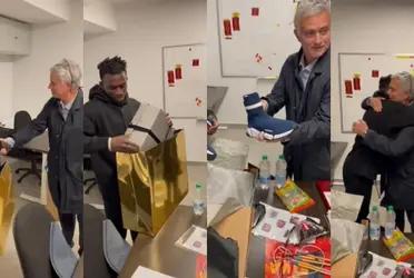 José Mourinho le había hecho una costosa promesa si marcaba un gol al héroe de la noche para Roma ante Genoa, en un partido válido por la Serie A. Detalles del curioso regalo.