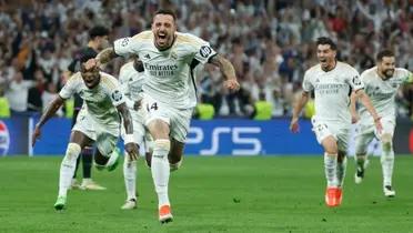 Joselu festejando su segundo gol ante Bayern con la camiseta del Real Madrid.