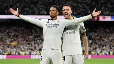 Jude Bellingham y Joselu, jugadores del Real Madrid, celebrando el gol al FC Barcelona
