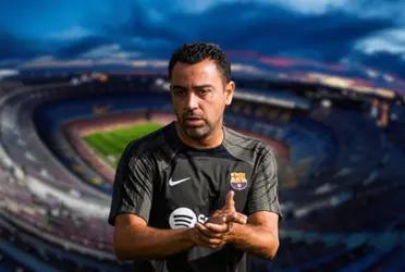 Juega de lateral por derecha pero no es la opción que Xavi tiene para el primer equipo