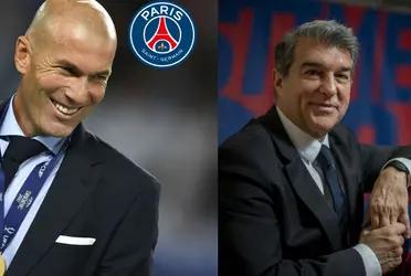 Juega en un equipo de primer nivel pero no es tenido en cuenta por su entrenador.