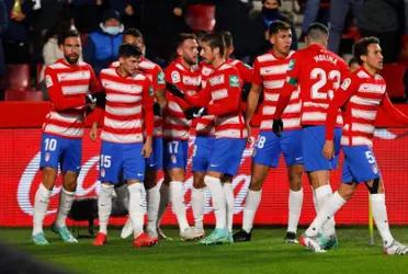 Jugadores del Granada celebrando un gol