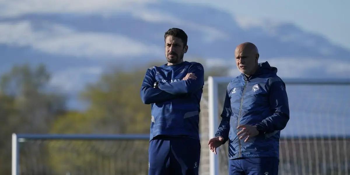 Julio Velazquez tiene una historia muy particular y ligada al Villarreal. Conozcamos al entrenador que se formó en el Submarino Amarillo, y que ahora le tocó ser su bestia negra.