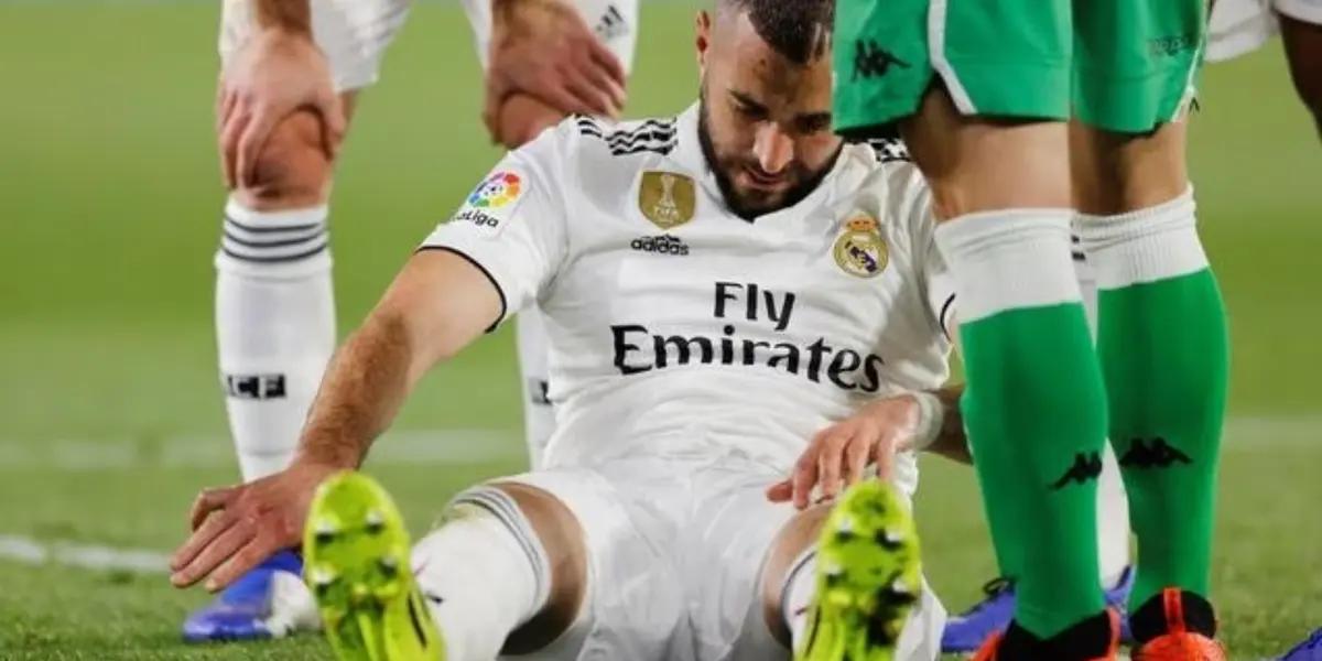 Karim Benzema no pudo creer que el título de LaLiga está cada vez más lejos y el FC Barcelona toma ventaja