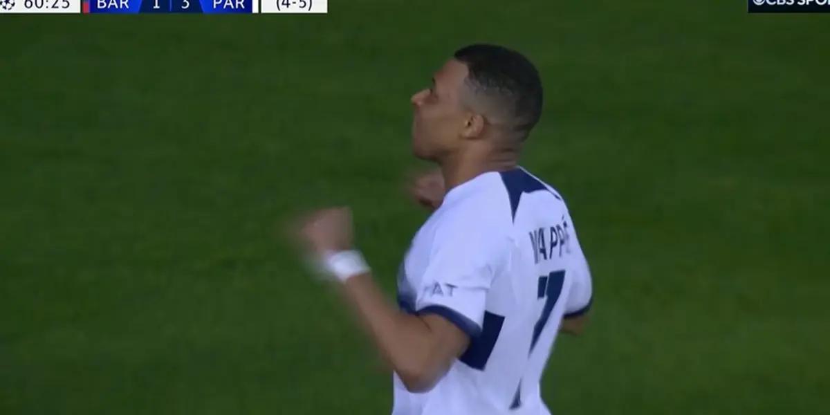 Kylian Mbappé celebrando el gol ante el FC Barcelona, en el estadio de Montjuic